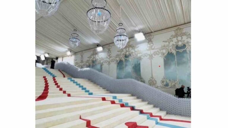 Twitter Can’t Stop Talking About Met Gala Stairs That Look Like Toothpaste