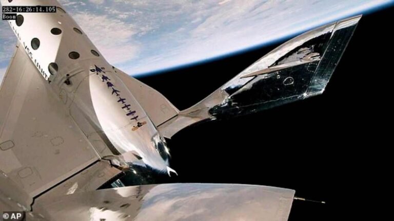 Virgin Galactic set to launch its first commercial space flight; keen tourists to pay $450K for a ticket