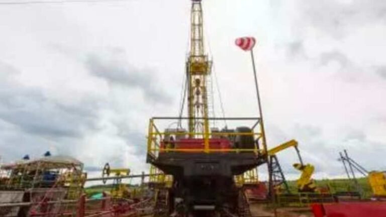 Chinese scientists dig 10,000-meter hole into Earth’s crust; Know why