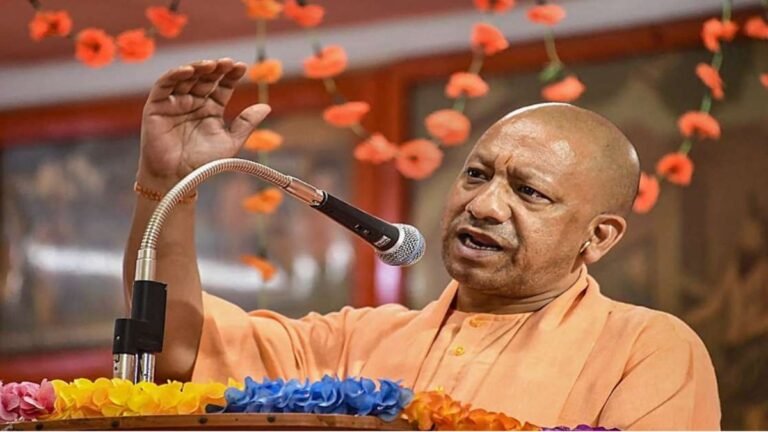 Key Handover Ceremony: Yogi Adityanath Gives Away 76 Flats Built on Seized Land of Murdered Gangster