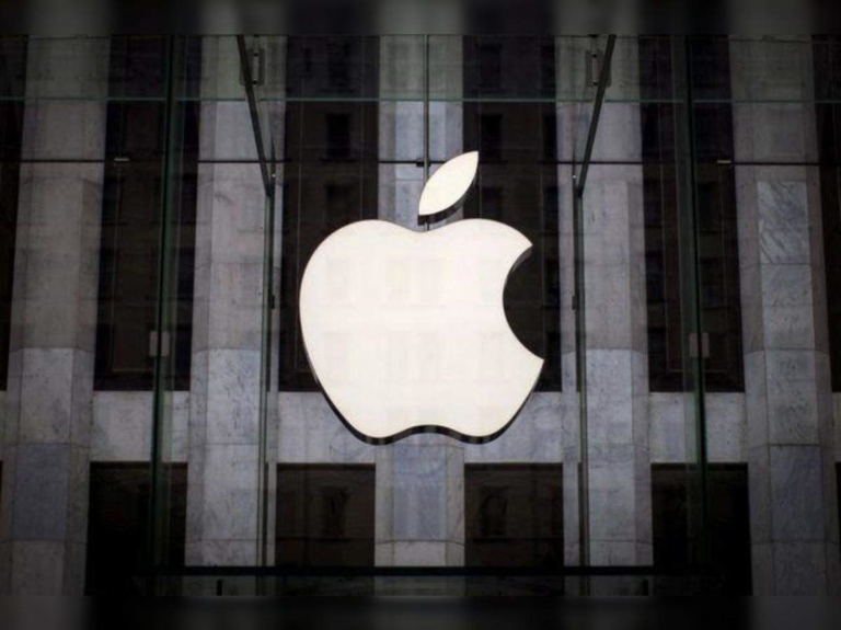Apple Breaks Record: Reaches $3 Trillion Market Value Threshold
