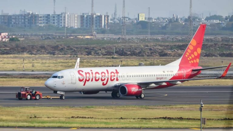 SpiceJet plans to save Rs 100 crore a year by reducing its workforce