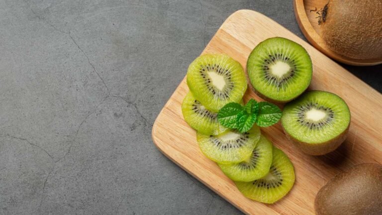 Superfood Kiwi’s Health Benefits: From Immunity Boost to Glowing Skin