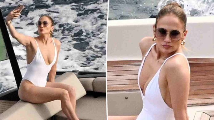 Jennifer Lopez beach fashion