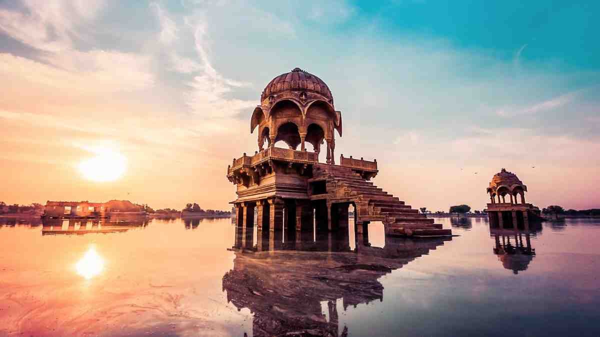 Gadisar Lake