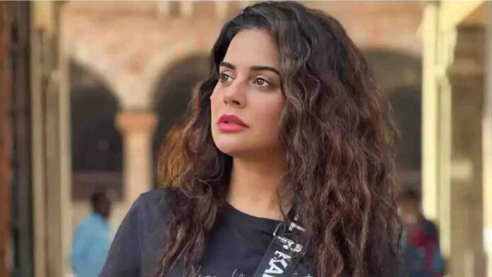 Sara Arfeen Khan