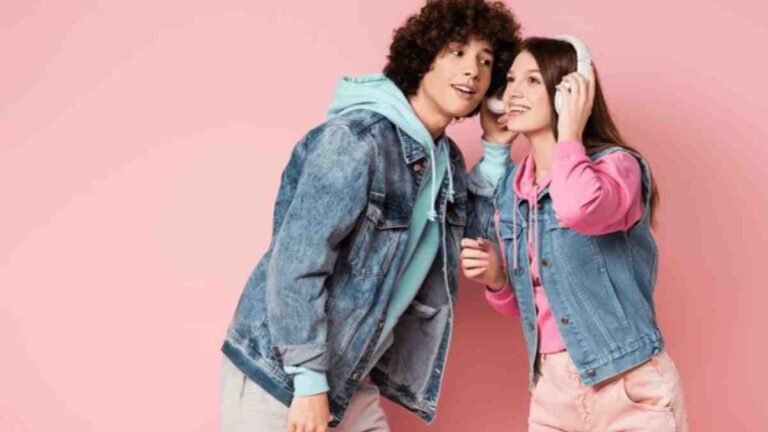 Gen Z Finds Love Through Playlists, Not Poems: Expert Explains Why