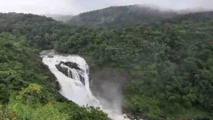 safe travel destinations for monsoon in India