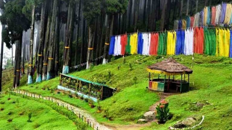 7 Must-Visit Gems on the Siliguri–Kalimpong–Darjeeling Travel Route