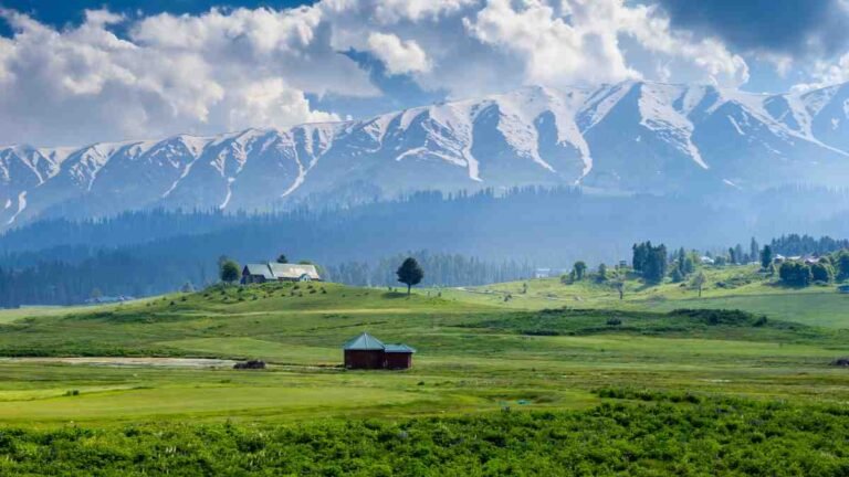 Wonders of the World: 6 Epic Travel Destinations from Mountains to Northern Lights
