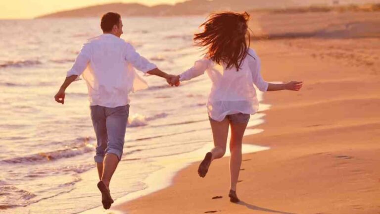 Love in the Rain: Explore These 6 Romantic Spots in Mumbai This Monsoon