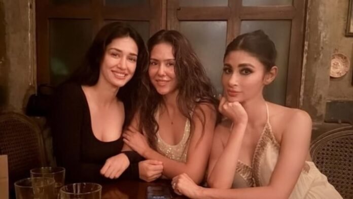 Disha-Mouni-And-Sonam-Light-Up-Mumbai-With-Their-Glam-Night-Out.jpg