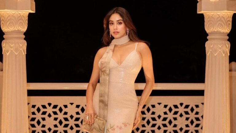 Janhvi Kapoor’s Watercolour-Sequin Elie Saab Look Is The Quiet Glam We Can’t Get Enough Of