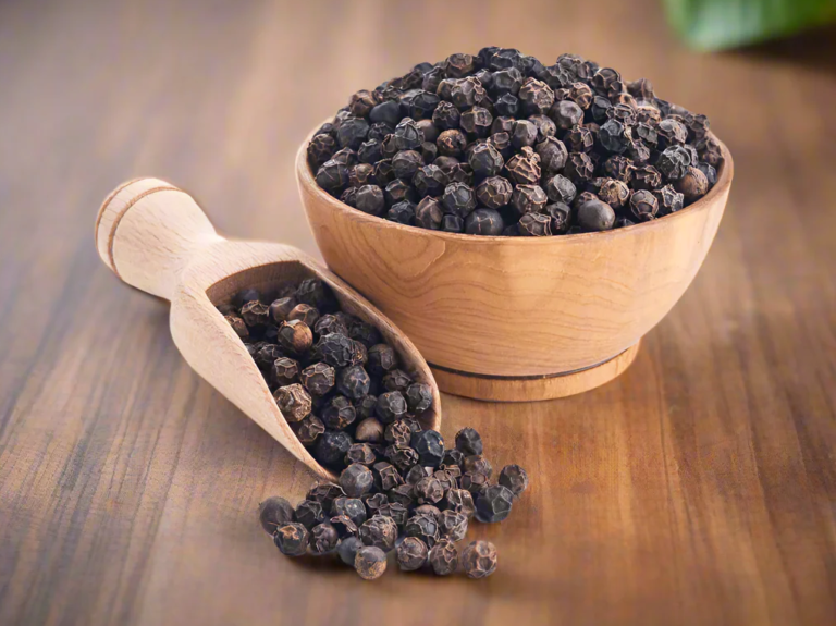 A Pinch Of Warmth – Why Black Pepper Deserves A Place In Your Winter Diet