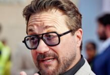 Money Heist’s Arturo Is Obsessed With India — And It’s All Because of Zindagi Na Milegi Dobara Enrique Arce talks about India and ZNMD inspiration