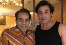 Bobby Deol Breaks Down Accepting Dharmendra’s Lifetime Award Bobby Deol emotional while accepting Dharmendra Lifetime Achievement Award